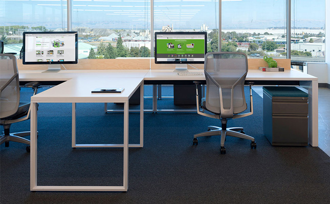 办公桌椅打造轻松工作氛围，您的办公空间是否也想如此？